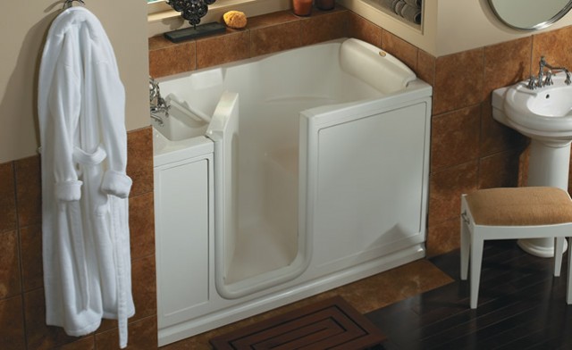 Jacuzzi walk in bathtubs