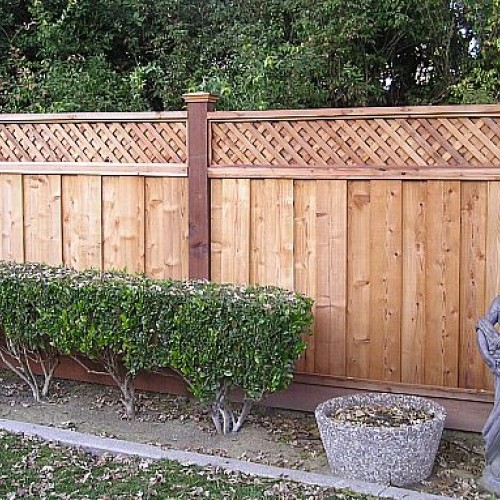 Wood fencing design